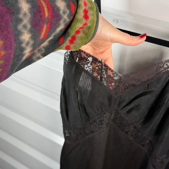 Vintage Black Lace Trim Pleated Slip Dress Midi Length Adjustable Straps Small - Picture 2 of 6